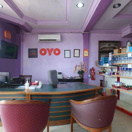 Oyo 89892 Hotel Jeli Inn Exterior foto