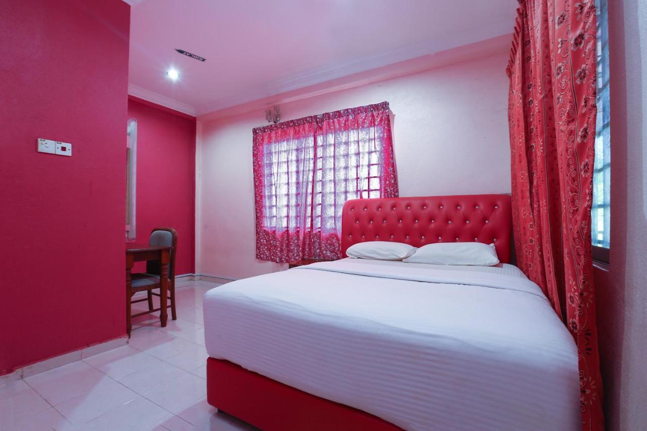 Oyo 89892 Hotel Jeli Inn Exterior foto