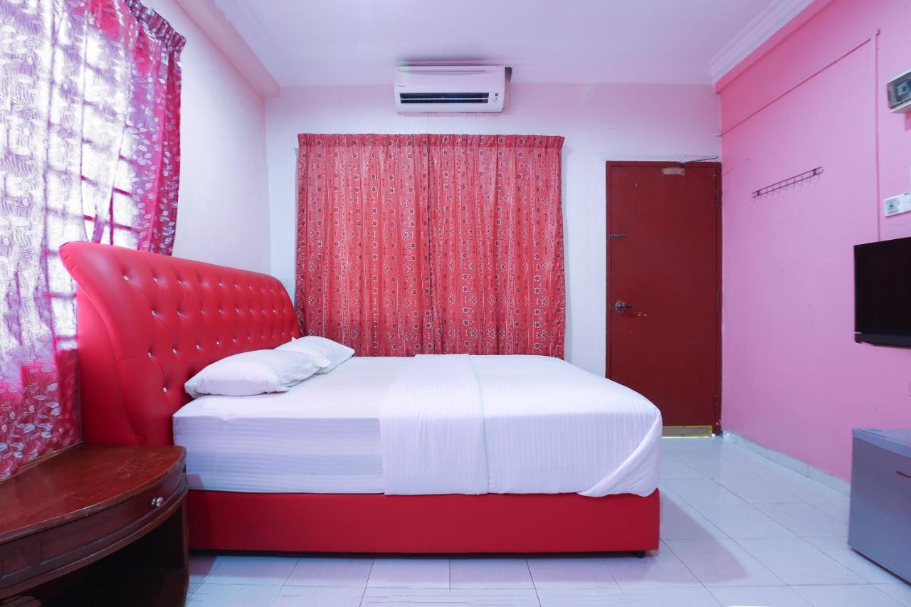 Oyo 89892 Hotel Jeli Inn Exterior foto